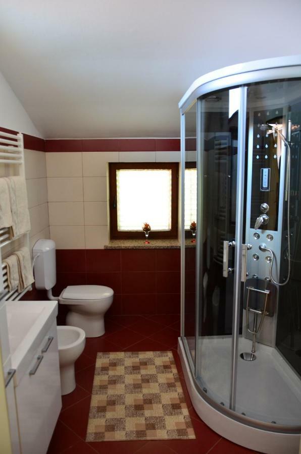 Apartma Louis Dutovlje Exterior photo